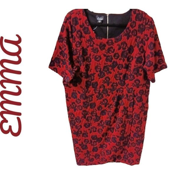 EMMA Plus Size Floral wrap dress - Picture 2 of 13